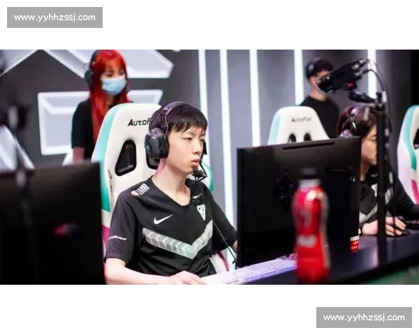 Smlz：昔日“电竞巨星”，如今的“退役选手”